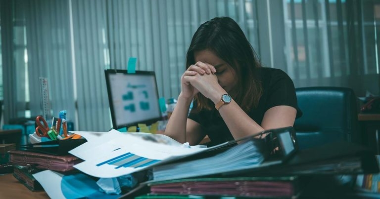 Tackling ‘lonely boss syndrome’ – when employers should reach out